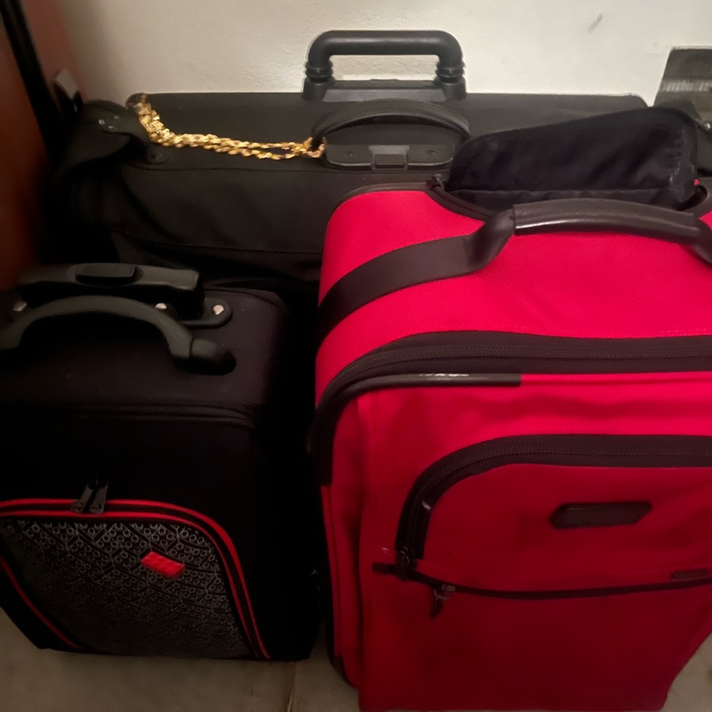 Tumi luggage! 🧳